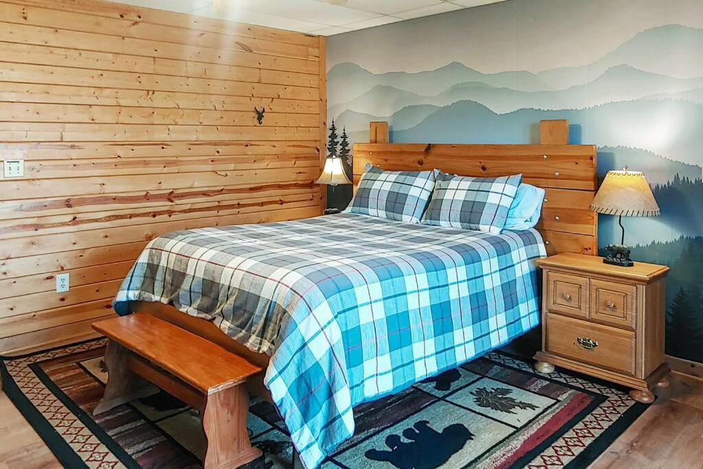 Four Private Suites - Hot Tub - Arcade - Fast Wi-Fi - One Minute To Parkway Fun Pigeon Forge Exteriér fotografie